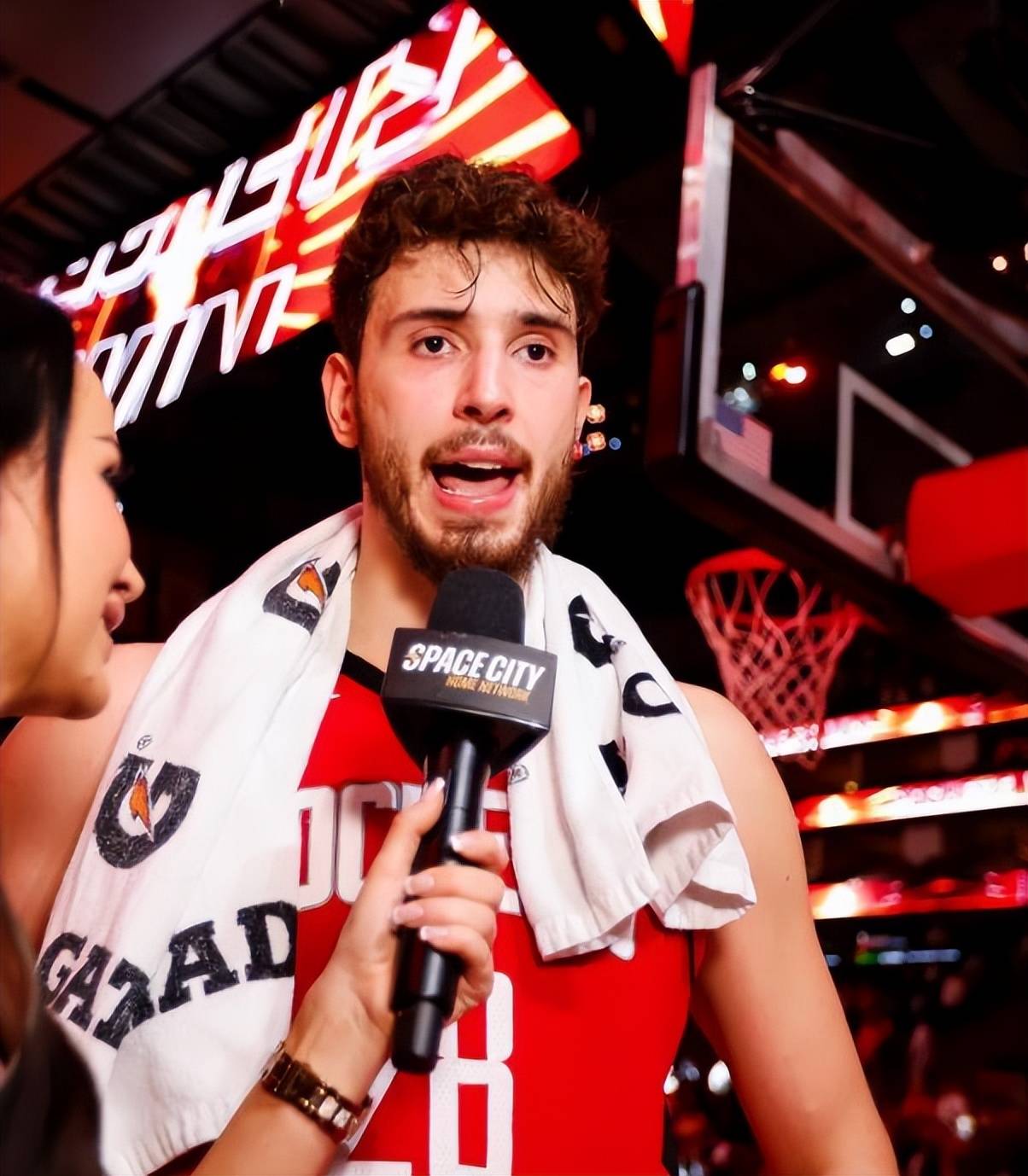 从休斯敦火箭主帅复盘到阿森纳外线爆发备战意大利杯，成都蓉城国际比赛日手感冰凉 -优德娱乐